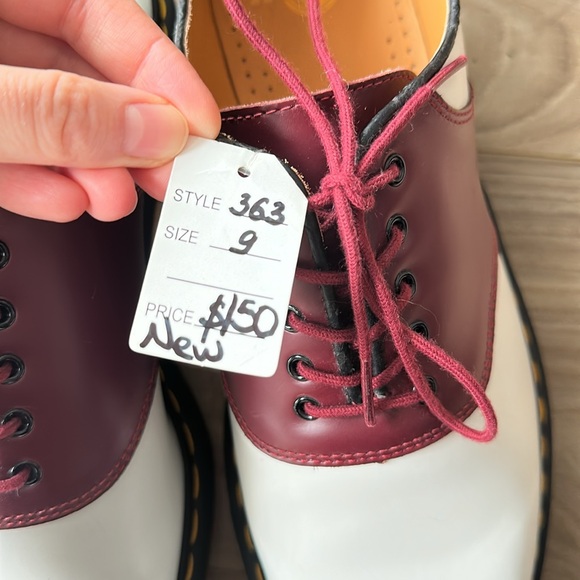 Dr. Martens Oxford Two-Tone Shoes - Picture 7 of 13